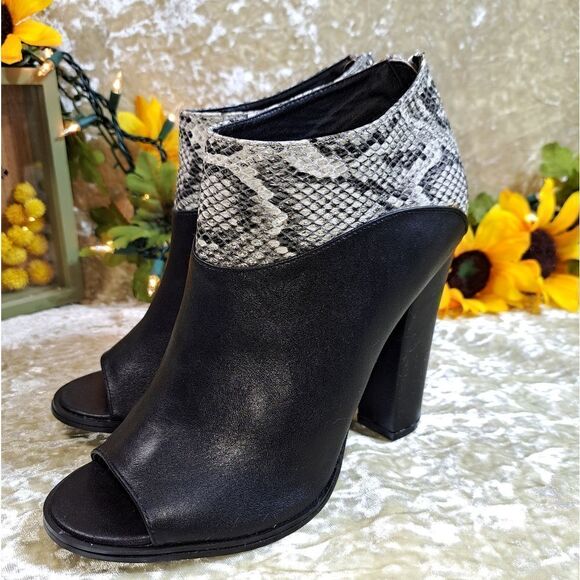 Michael Antonio Peep Toe Boot NEW WITH DUSTBAG NO BOX - Picture 3 of 11